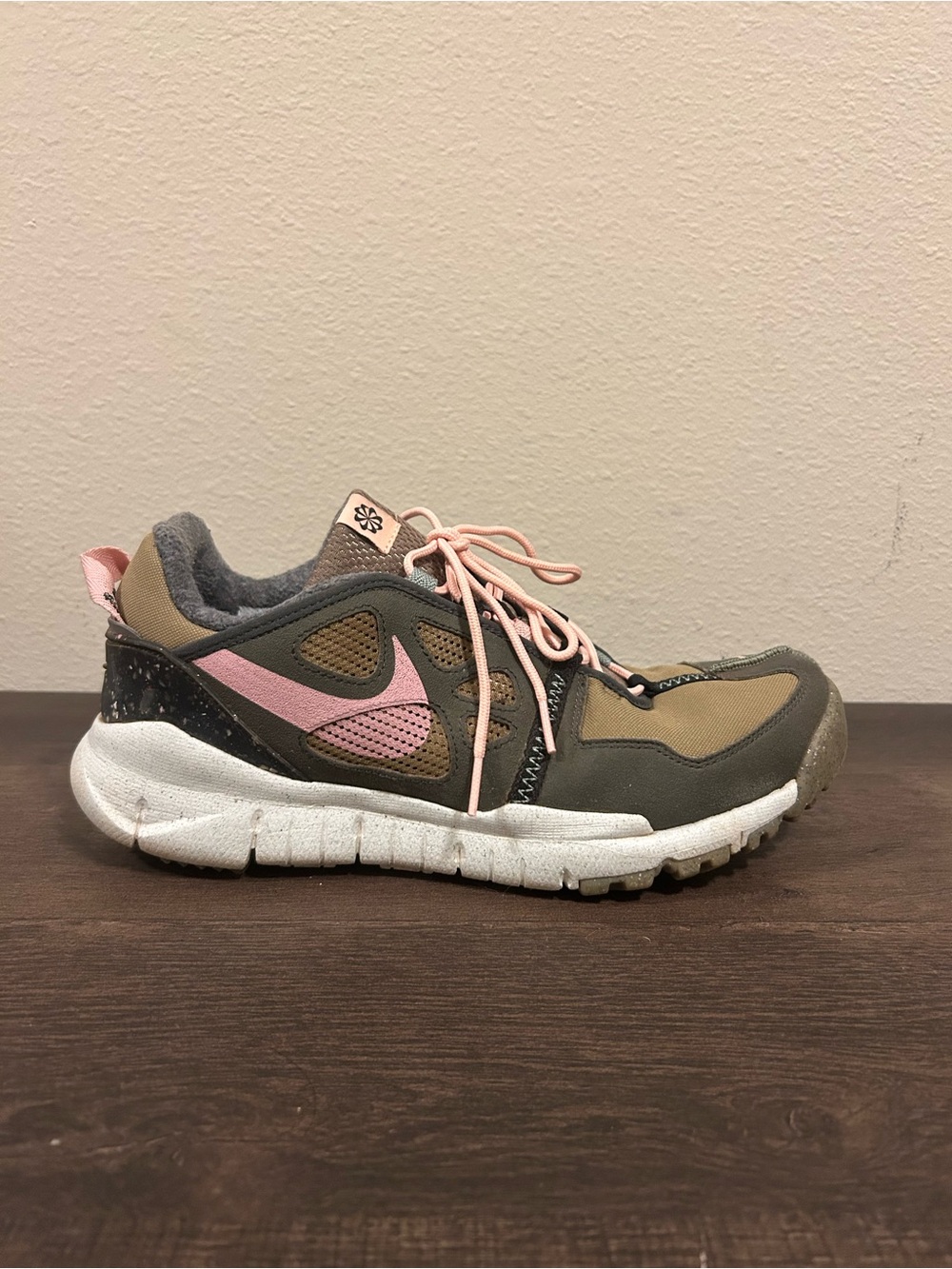 Nike Free Terra Vista Sneakers